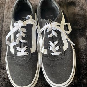 🛹Vans classic KICKS